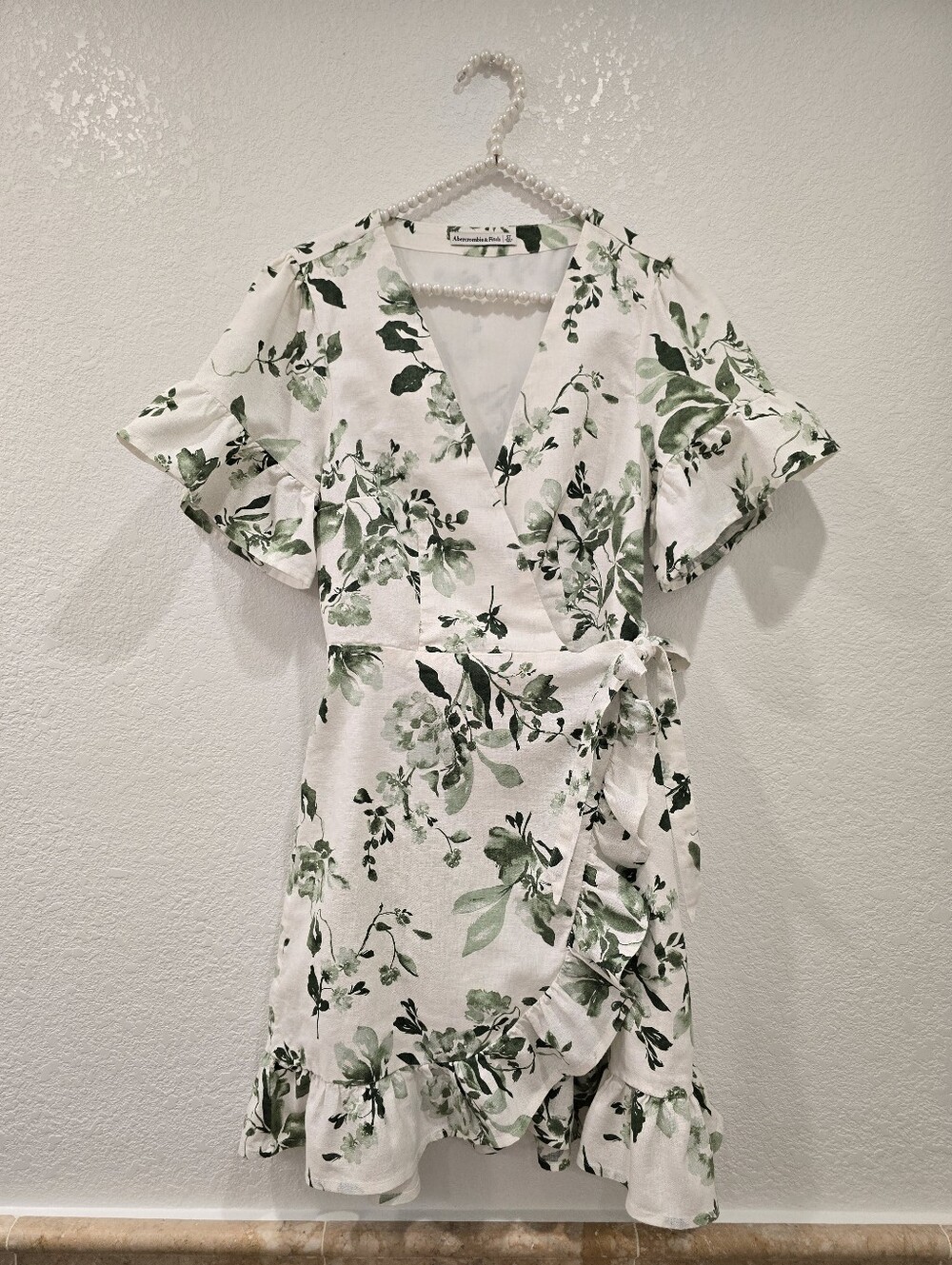 Abercrombie & Fitch Angel Sleeve Wrap Mini Dress ruffled hem White Green ST - Picture 2 of 6